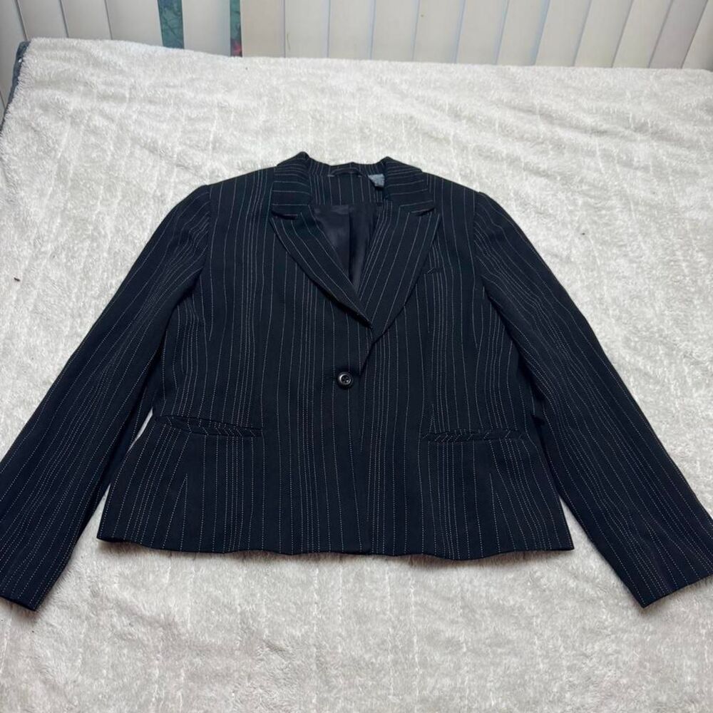 Unbranded Women's Black and Navy Jacket